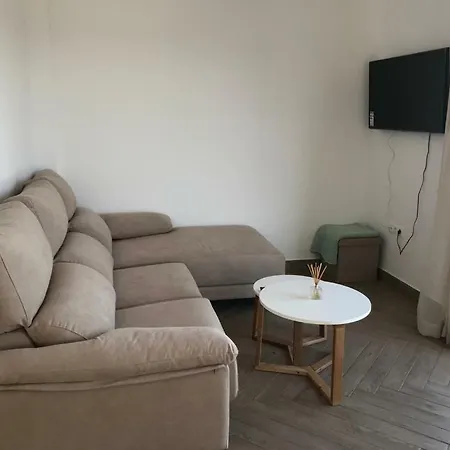 Alteamar Apartman *